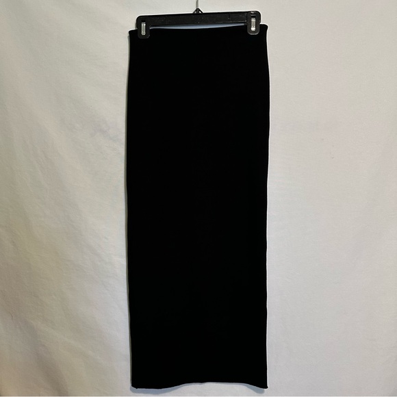 Zara Dresses & Skirts - Zara Elegant Black Pencil Skirt Size M
